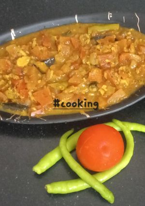 A picture of Tomato Sabzi.