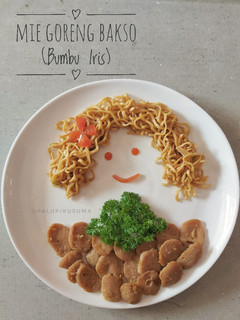 Foto resep Mie Goreng Bakso (Bumbu Iris)