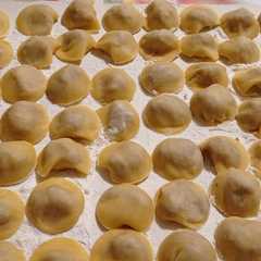 Foto di Cappelletti (in parmigiano Anolén)