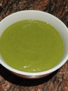 Una foto de Crema de verduras con leche de coco