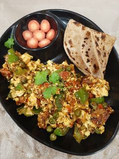 पनीर भुर्जी (Paneer bhurji recipe in Hindi) रेसिपी मुख्य फोटो