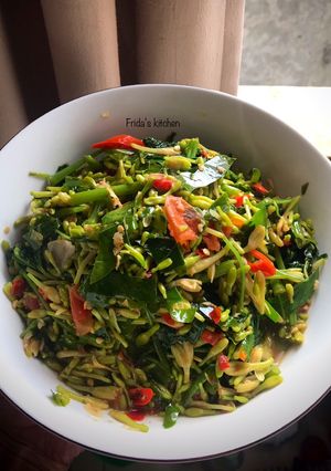 Foto resep Tumis kangkung bunga pepaya