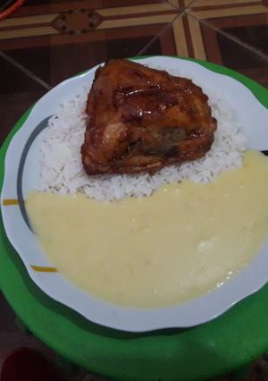 Una foto de Pollo a la olla con puré