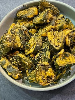 અળવી ના પાત્રા (Arvi Patra Recipe In Gujarati) રેસીપી મુખ્ય ફોટો