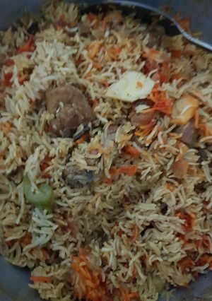 A picture of Chicken Biryani.