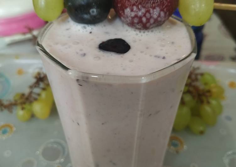 Recipe of Ultimate Mix fruit smoothie