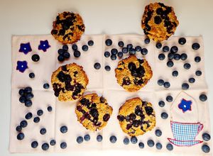 Una foto de Galletas de avena y arándanos frescos 🫐