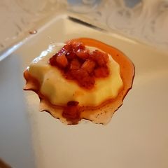 A picture of French molded crème.