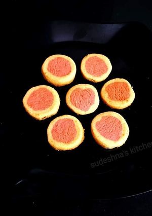 A picture of Red-heart Cookies.