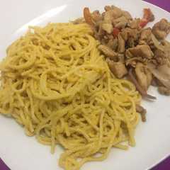 Una foto de Pasta a la Huancaína
