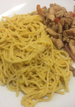 Una foto de Pasta a la Huancaína