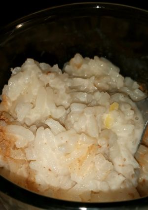 Una foto de Arroz con leche cremoso