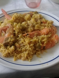 Una foto de Paella Mau (mixta)