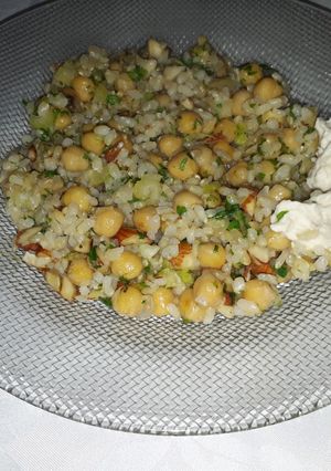 Una foto de Revuelto de garbanzos y arroz yamaní