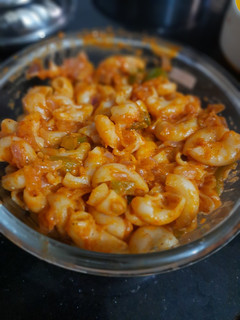 A picture of Red sauce macroni.