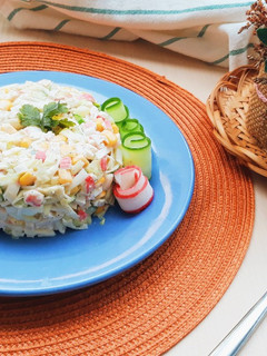 Фото Салат с крабовыми палочками и капустой.