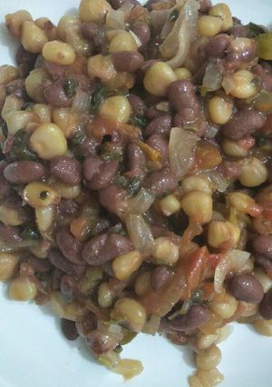 A picture of Githeri fried.