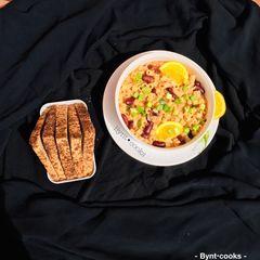 A picture of Pasta e fagioli.