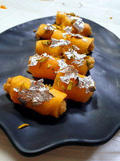A picture of Mango swiss roll.