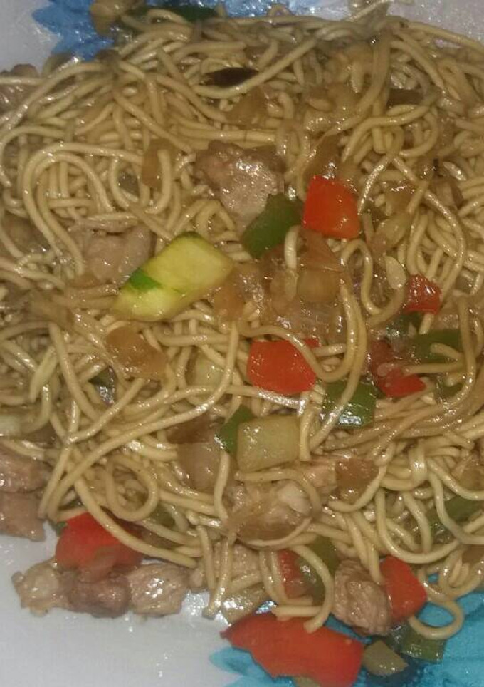 Una foto de Fideos chinos estilo juanillo
