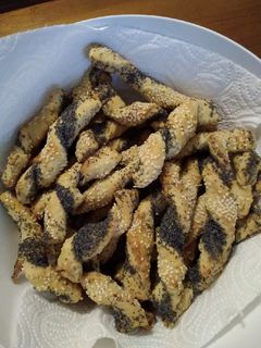 Szezámos, mákos csavart recept fotója