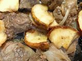 Смажена куряча печінка з карамелізованими яблуками