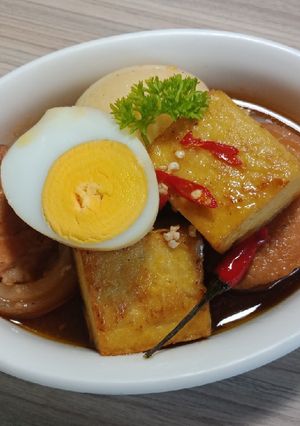 Hình của món Thịt kho đậu hủ, trứng.