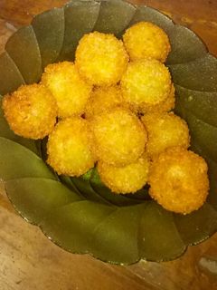 Foto resep Bola ubi crispy isi coklat