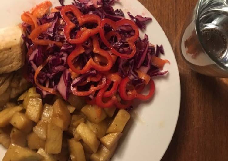 Recipe: Appetizing Hverdagsmad til en person 1: Kyllingebryst med
rodselleri og frisk salat