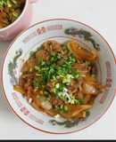 GYUUDON (CƠM THỊT BÒ XÀO HÀNH TÂY)