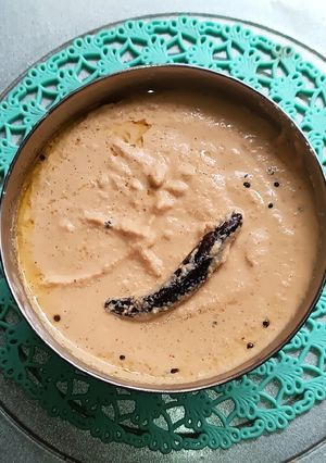 A picture of Peanut Coconut and Onion Chutney.