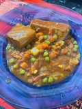 Atún rojo en salsa portuguesa (con lo que hay en casa)