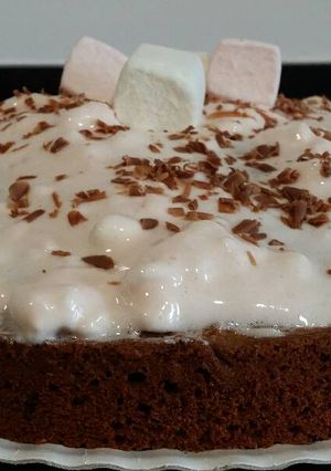 Una foto de Bizcocho de chocolate y malvaviscos