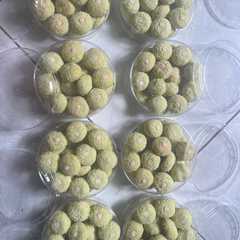 รูปของ Klepon cookies isi palm sugar