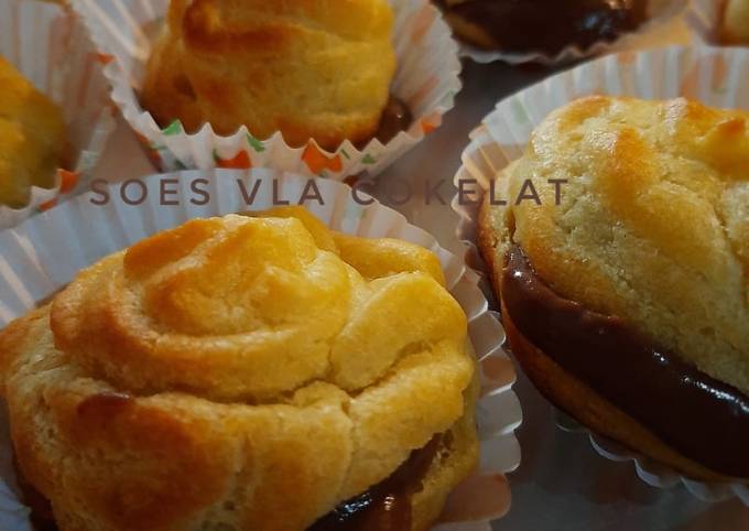 Soes vla cokelat