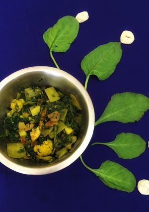 A picture of Palong CHACHHORI / Spinach Dry Curry.