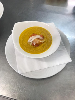 Una foto de Crema fría de zanahoria con naranja