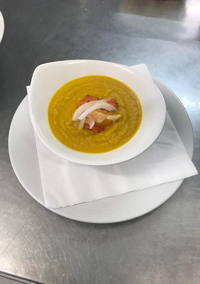 Una foto de Crema fría de zanahoria con naranja