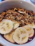 Açaí com Banana e Granola