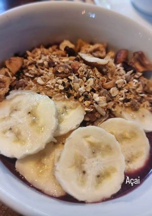 Foto de Açaí com Banana e Granola