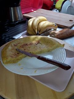 Una foto de Tortilla de patata cocida cebolleta y ajitos