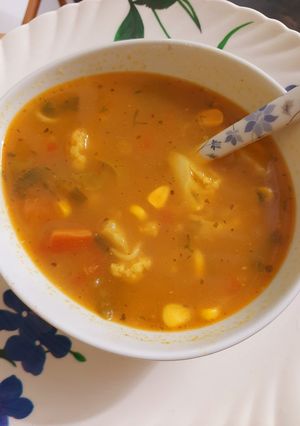 A picture of Maggi vegetable soup.