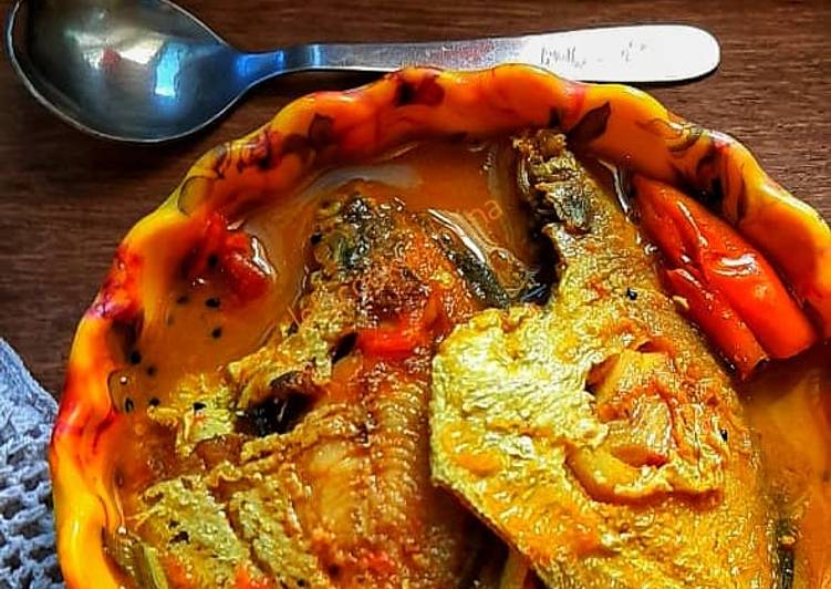 Simple Way to Make Super Quick Homemade Pomfret Maacher Jhal