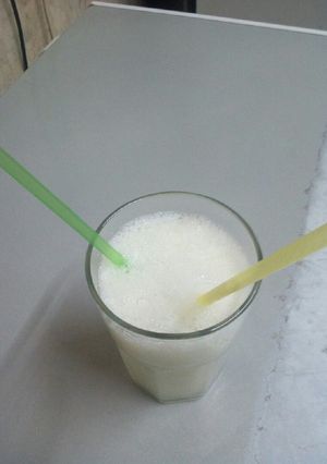 A picture of Cucumber coconut lemonade.