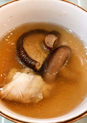 香菇雞湯 的食譜成品照片