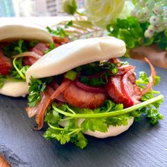 A picture of Sweet-and-Sour Duck Breast Bun.