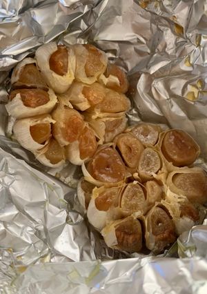 A picture of Roasted Garlic.
