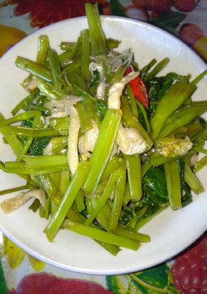 Foto resep Tumis Kangkung Jamur