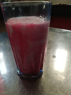 ગુલાબ લસ્સી (Rose lassi recipe in gujrati) રેસીપી મુખ્ય ફોટો
