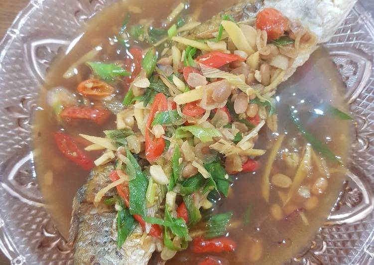 Ikan belanak masak tauco